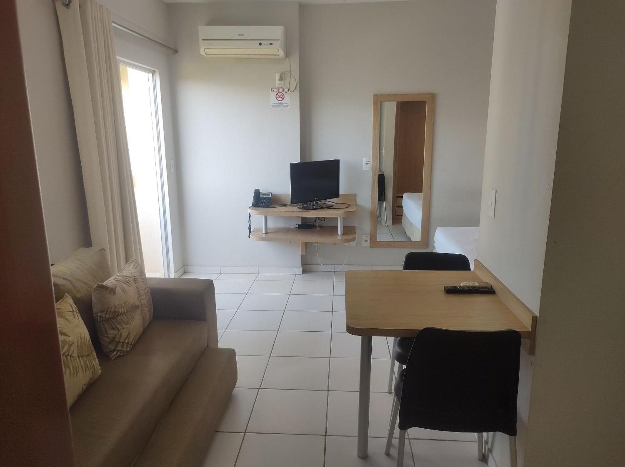 Suite Golden Express Roberto Imoveis Caldas Novas Exterior photo